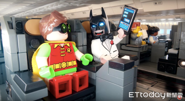 ▲土耳其航空樂高機上安全影片。（圖／擷取自Turkish Airlines: Safety Video with The LEGO Movie Characters）