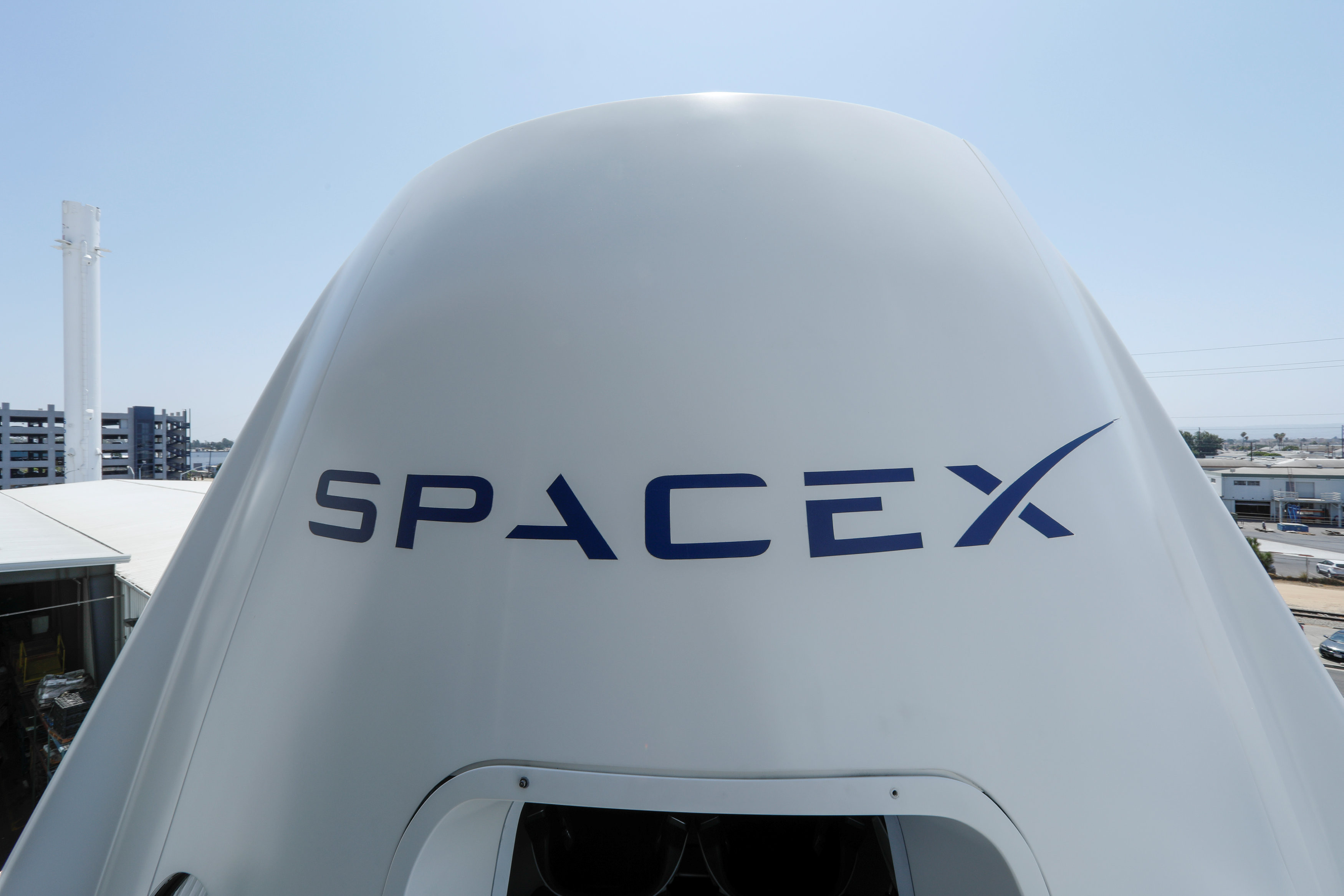 ▲▼SpaceX公布9位太空人，以及天龍號太空船的內裝與太空設備。（圖／路透社）