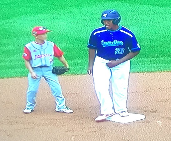 ▲西班牙12歲少棒球員維茲坎諾超巨大。（圖／翻攝自推特@Travis G Dunn）
