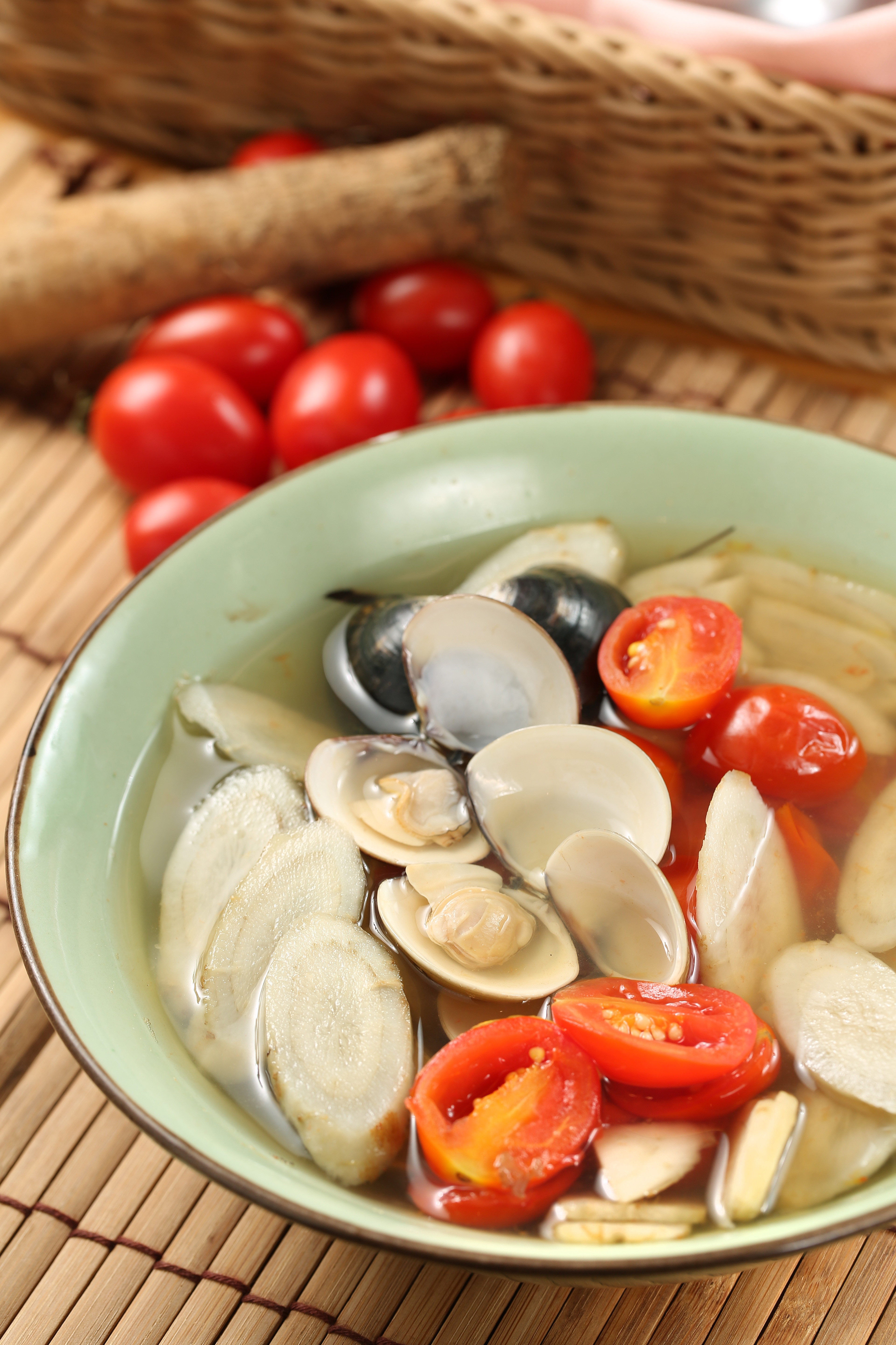 ▲▼食譜出自《養孕》180道真食藥膳，中西醫聯手教你吃對好食物，用食養為身體打底，身體養好了，孕自然就來了。（圖／愛群中醫提供）