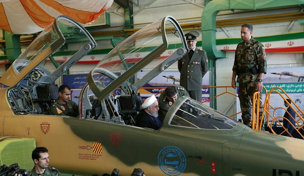 ▲▼伊朗展示首架國產第四代戰機「天河」（Kowsar）。（圖／翻攝自伊朗總統辦公室官網）