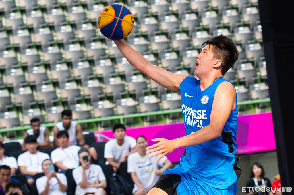 校長爸媽崩潰!周暐宸打假球判4年9月 涉「偽證」被抓包更慘