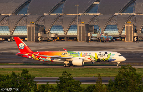 ▲▼四川航空首架「空中巴士A350」熊貓主題彩繪客機。（圖／視覺中國）