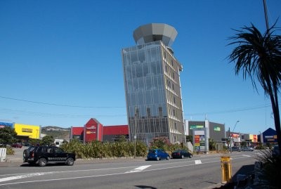 ▲▼紐西蘭最新啟用的航管塔台，建築傾斜猶如比薩斜塔。（圖／翻攝自Airways New Zealand官網）