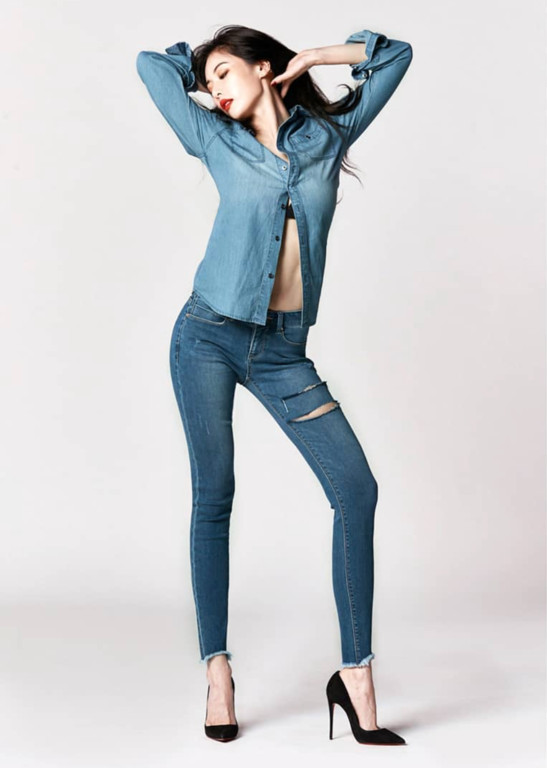 ▲▼泫雅、南柱赫拍clride.n廣告。（圖／翻攝clride.n IG）