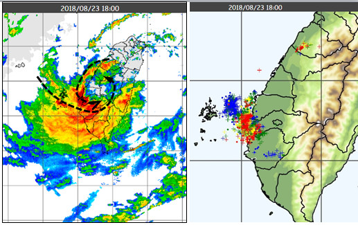 ▲▼左圖：23日18時雷達回波資料顯示，熱帶低壓的螺旋雨帶激發的對流很強。右圖：23日18時閃電偵測資料顯示，在螺旋雨帶匯集處有最密集的閃電，反映對流的強度，雲、嘉沿海當時的時雨量更超過100毫米。。（圖／翻攝「三立準氣象·老大洩天機」專欄）