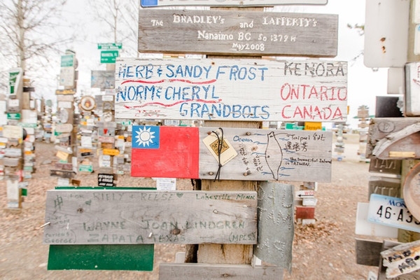 ▲加拿大奇蹟森林Sign Post Forest。（圖／小虎食夢網）