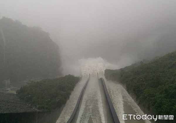 ▲▼熱低壓肆虐南台灣，雖造成許多地方淹水，不過也讓水庫喝飽，水利署評估，到年底前供水無虞，整體水情審慎樂觀。（圖／取自水利署南區水資源局網站）