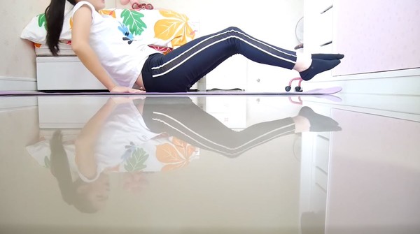 ▲「5招」速成腹肌＆馬甲線！　每天5分鐘...就能有火辣身材。（圖／劉力穎提供，請勿任意翻攝以免侵權）