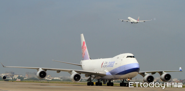 ▲華航開闢美國哥倫布市貨運定期包機航點，採747全貨機飛航，是華航第11個美國貨機航點。（圖／華航提供）