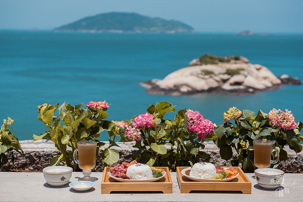 ▲▼馬祖芹壁愛情海咖啡民宿。（圖／食癮，拾影提供）