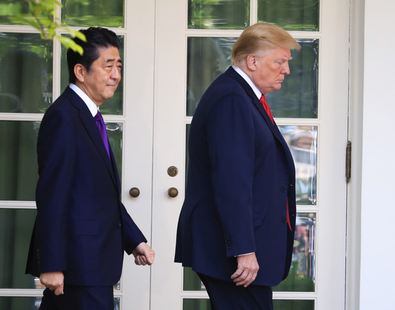 ▲▼美國總統川普與日本首相安倍晉三2018年6月7日在白宮會晤。（圖／達志影像／美聯社）