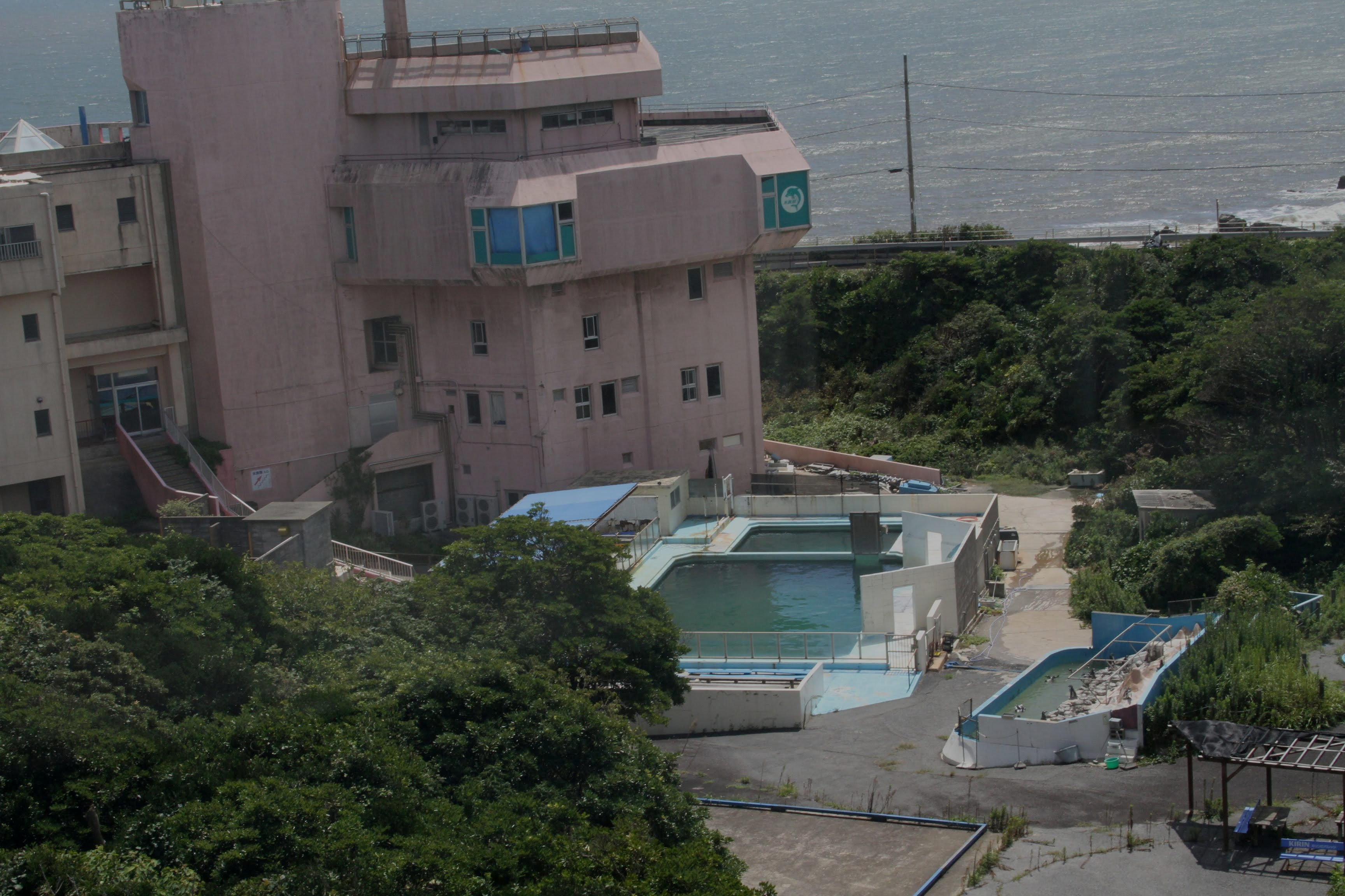 ▲▼ 已經荒廢的千葉縣銚子市犬吠埼海洋公園。（圖／路透社）