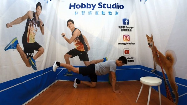 ▲帥教練教妳「5動作」練翹臀！　女生屁股就是要又圓又翹。（圖／胡孝新體適能講師提供，請勿任意使用）