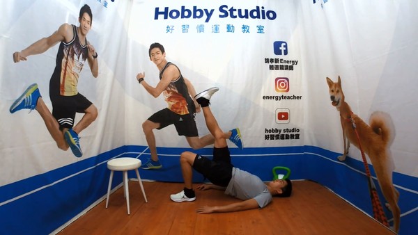 ▲帥教練教妳「5動作」練翹臀！　女生屁股就是要又圓又翹。（圖／胡孝新體適能講師提供，請勿任意使用）