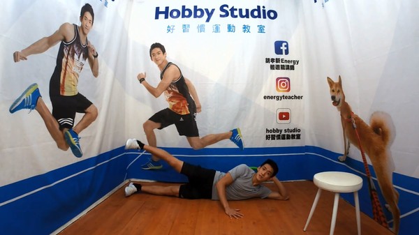 ▲帥教練教妳「5動作」練翹臀！　女生屁股就是要又圓又翹。（圖／胡孝新體適能講師提供，請勿任意使用）