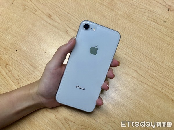 ▲高通申請的蘋果禁售令中有7種型號，iPhone 8也在名單當中。（圖／記者范家宏攝）