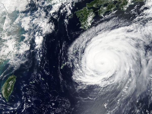 ▲中颱燕子逼近日本。（圖／翻攝自NASA）