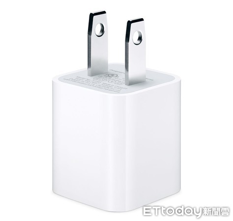 ▲ iPhone原廠隨附的5W充電頭，又被稱為「豆腐頭」（圖／翻攝自蘋果官網）。（圖／蘋果官網）
