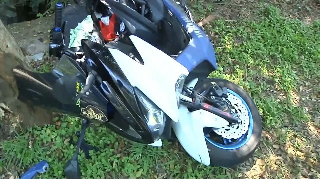 揮手後壓139線過彎！大一生拿駕照1個月後自摔重傷　新車綁大甲媽紅綵。（圖／東森新聞）