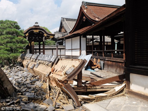▲▼ 日本京都西本願寺木造建築受損嚴重。（圖／CFP）