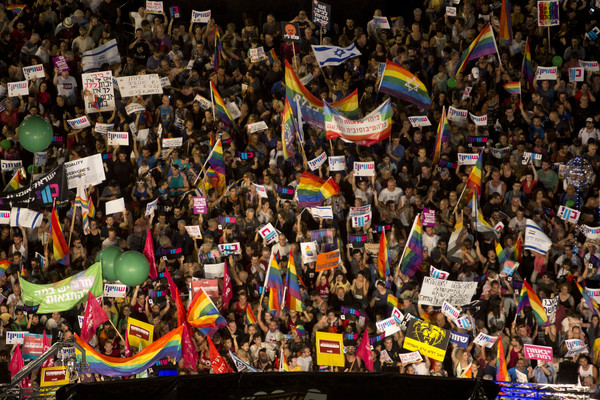 ▲▼隨著緬甸開放，對LGBT族群的看法也逐漸改善，示意圖。（圖／達志影像／美聯社）