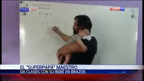 ▲▼巴拉圭亞一名物理教師不願見兒子哭，抱著5個月大的寶寶賣力教課。（圖／翻攝自youtube）