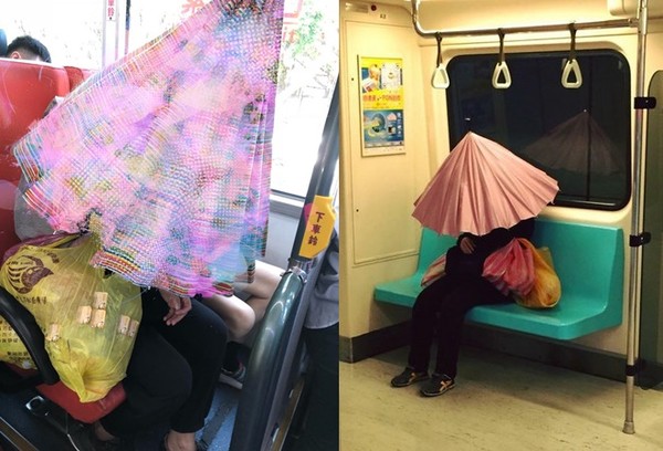 ▲「奇女子」在公車上撐傘引人注目。（圖／翻攝自爆料公社、爆廢公社）