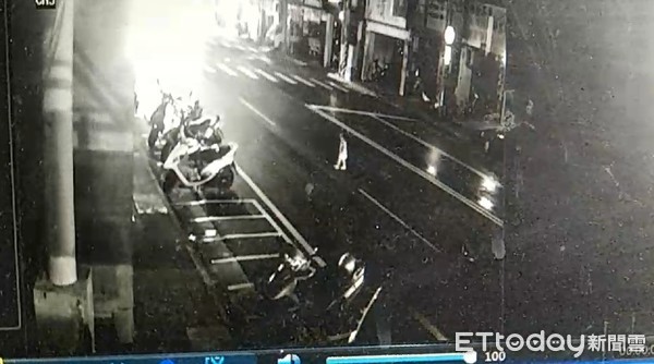 ▲▼      2歲女童過馬路遭小黃撞飛亡       。（圖／桃園警方提供）