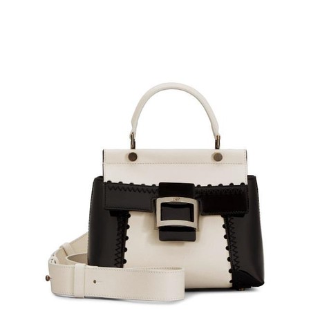 Roger Vivier mini Viv' Cabas黑白撞色提包，NT106,600。（品牌提供）