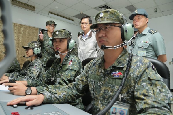 嚴部長視導中部駐軍　鼓勵官兵終身學習