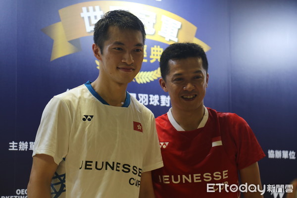 ▲▼       香港羽球選手伍家朗(左)與印尼名將陶菲克      。（圖／記者洪偵源攝）