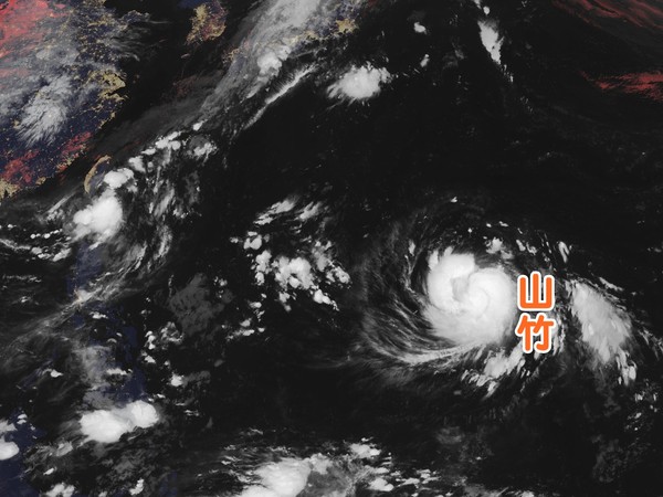 ▲▼豪雨+強風！家門口23號颱風「生成就發海警」　最兇猛「山竹」轉向了。（圖／中央氣象局） 
