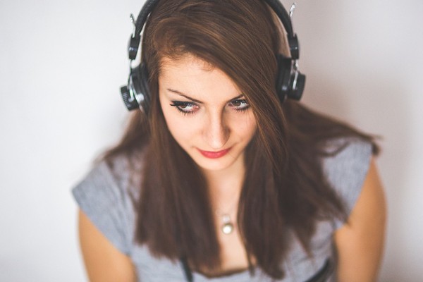 ▲聽音樂。（圖／取自免費圖庫Pixabay）