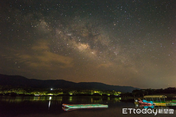 ▲▼台東大坡池星空。（圖／台東縣政府提供）