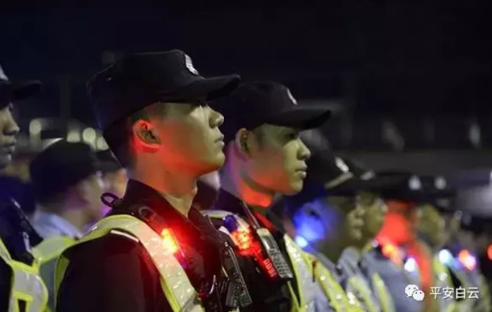 ▲▼廣州白雲區警方動員三千人掃黃賭毒。（圖／翻攝自平安白雲微信）