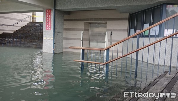 ▲▼ 台東涌泉公園淹水。（圖／記者王兆麟攝）