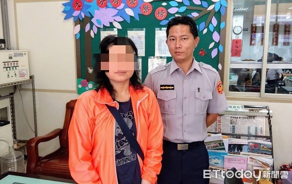 ▲警員陳偉聖及時阻止陳婦被詐騙保住60萬辛苦錢。（圖／大園警分局提供）