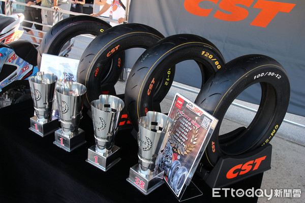 ▲正新推「CM-SR」12吋超性能機車胎　橫掃TSR賽事奪5座冠軍。（圖／記者張慶輝攝）