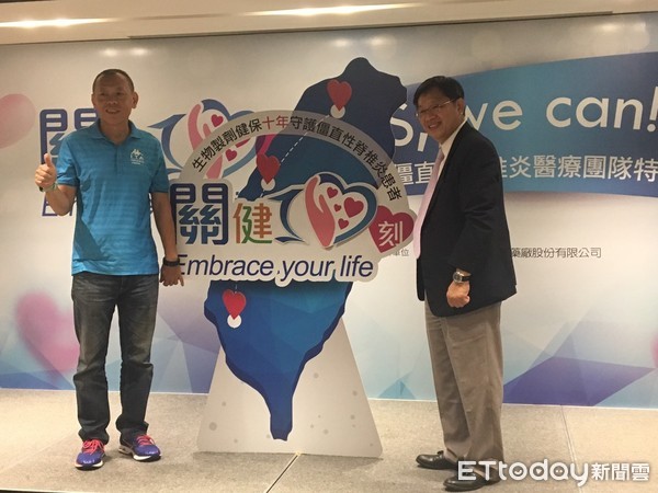 ▲下背痛拖5年...　180公分的他身高竟「縮水到140公分」。（圖／記者嚴云岑攝）