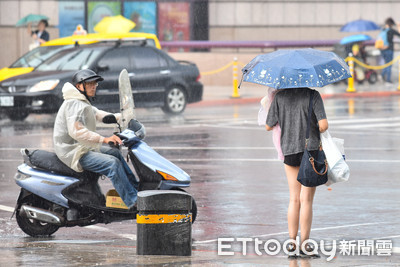 雨區擴大「全台連下2天」　珊珊颱風不排除下周逆轉往南走