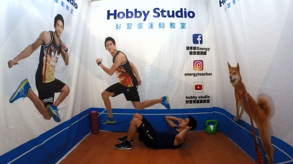 ▲中秋烤肉吃太多？5個動作消滅肥肉。（圖／胡孝新提供，請勿任意使用）