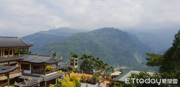 ▲▼ 阿里山冬季旅遊起跑 「雲頂上的星光」 帶你一睹山林神秘色彩 。（圖／記者翁聖勳攝）