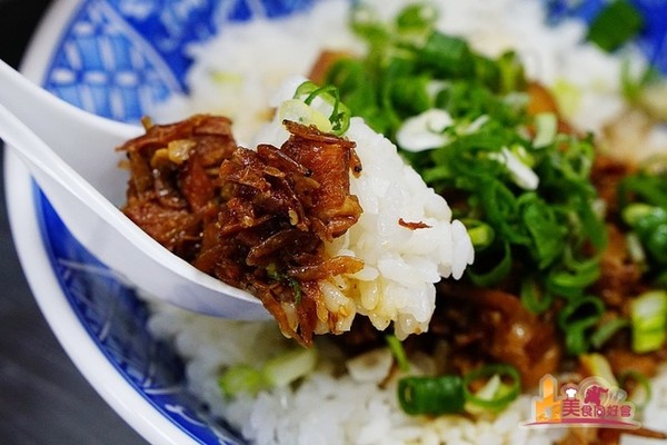 ▲▼ 高雄旻哥古早味飯湯。（圖／影子攝）