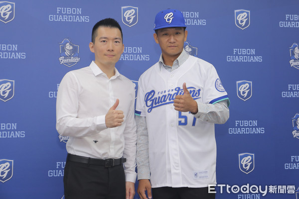 ▲▼2018富邦悍將新秀加盟記者會-蔡承儒,歐書誠。（圖／記者黃克翔攝）