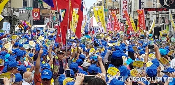 ▲國民黨屏東縣長參選人蘇清泉30日成立競選總部，展現勝選決心。（圖／記者陳崑福翻攝）