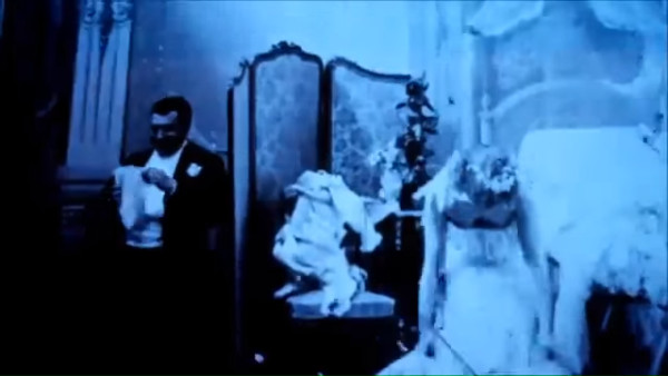 ▲▼全世界第一部情色電影《Coucher de la mariée》源自法國1896年，內容極為無聊。（圖／翻攝自YouTube）