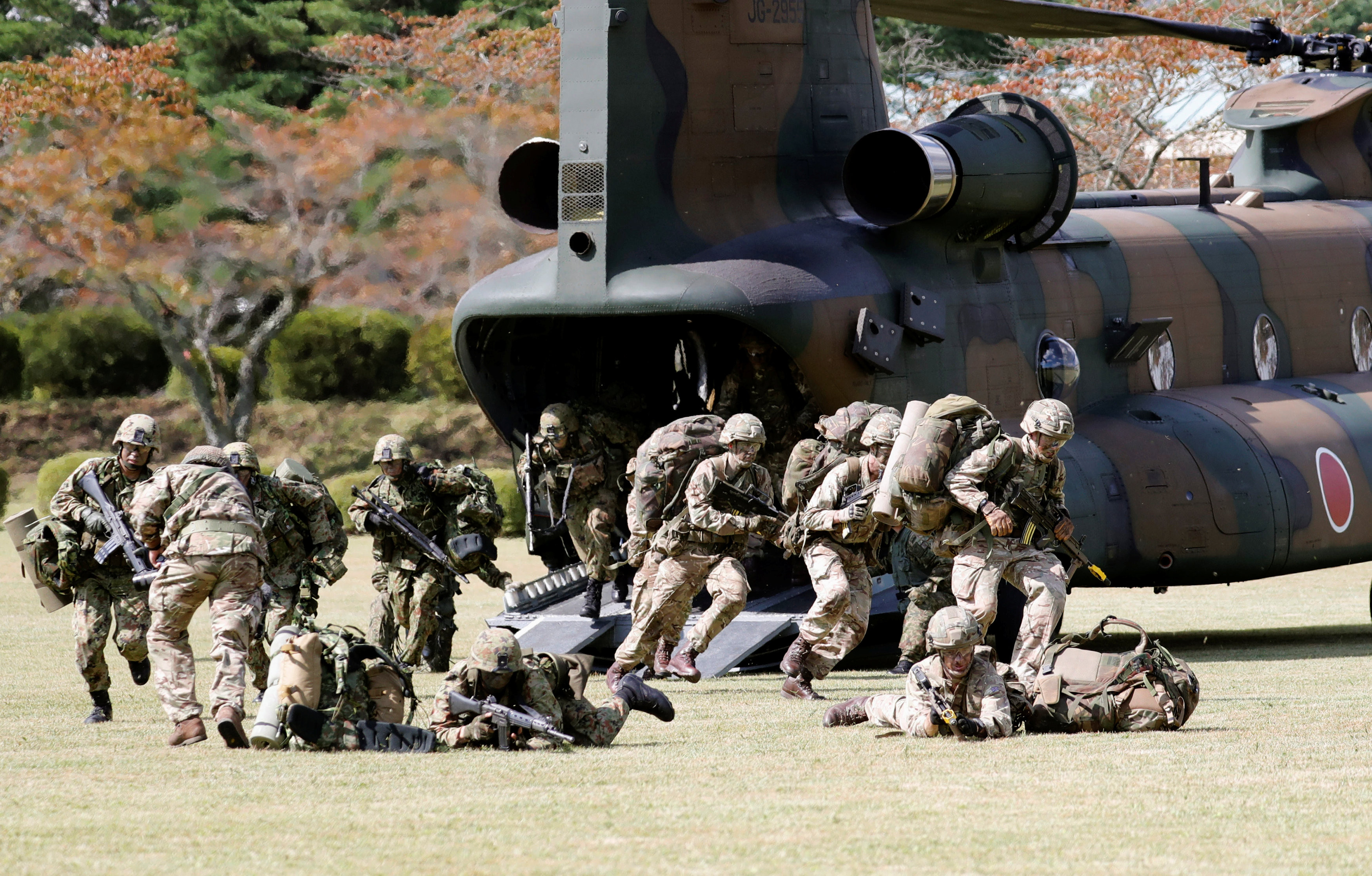 ▲英國陸軍和日本陸上自衛隊2日舉行了第一次聯合演習。（圖／路透）