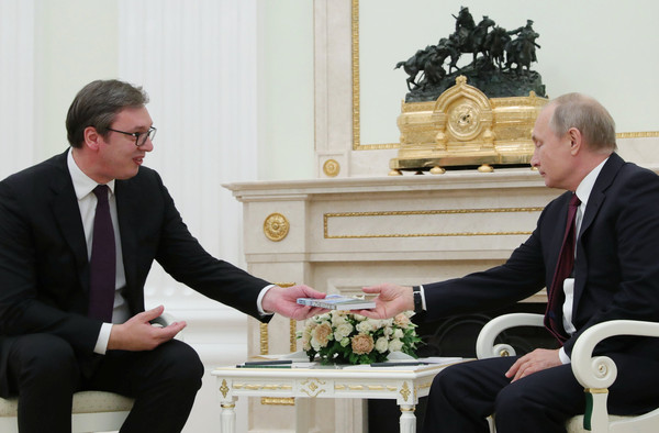▲▼塞爾維亞總統武契奇與俄國總統普丁會晤。（圖／路透社）