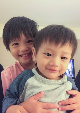 ▲宥勝在貼文中表示，兒子瘦小「跟姐姐不一樣」。（圖／取自宥勝臉書）